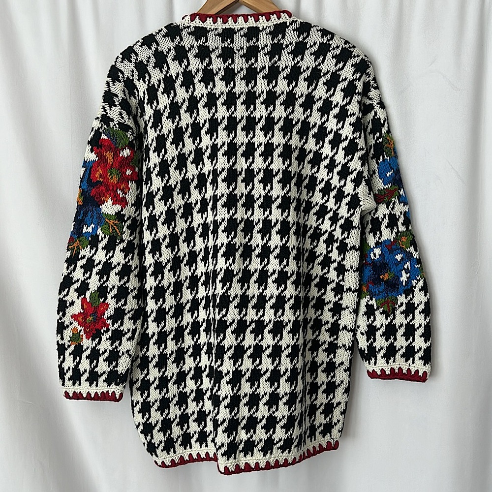 Jennifer Reed NWT Beautiful Hand Knit Floral Long Sleeve Sweater Top *Sz L*🌸🌺 - Picture 2 of 5